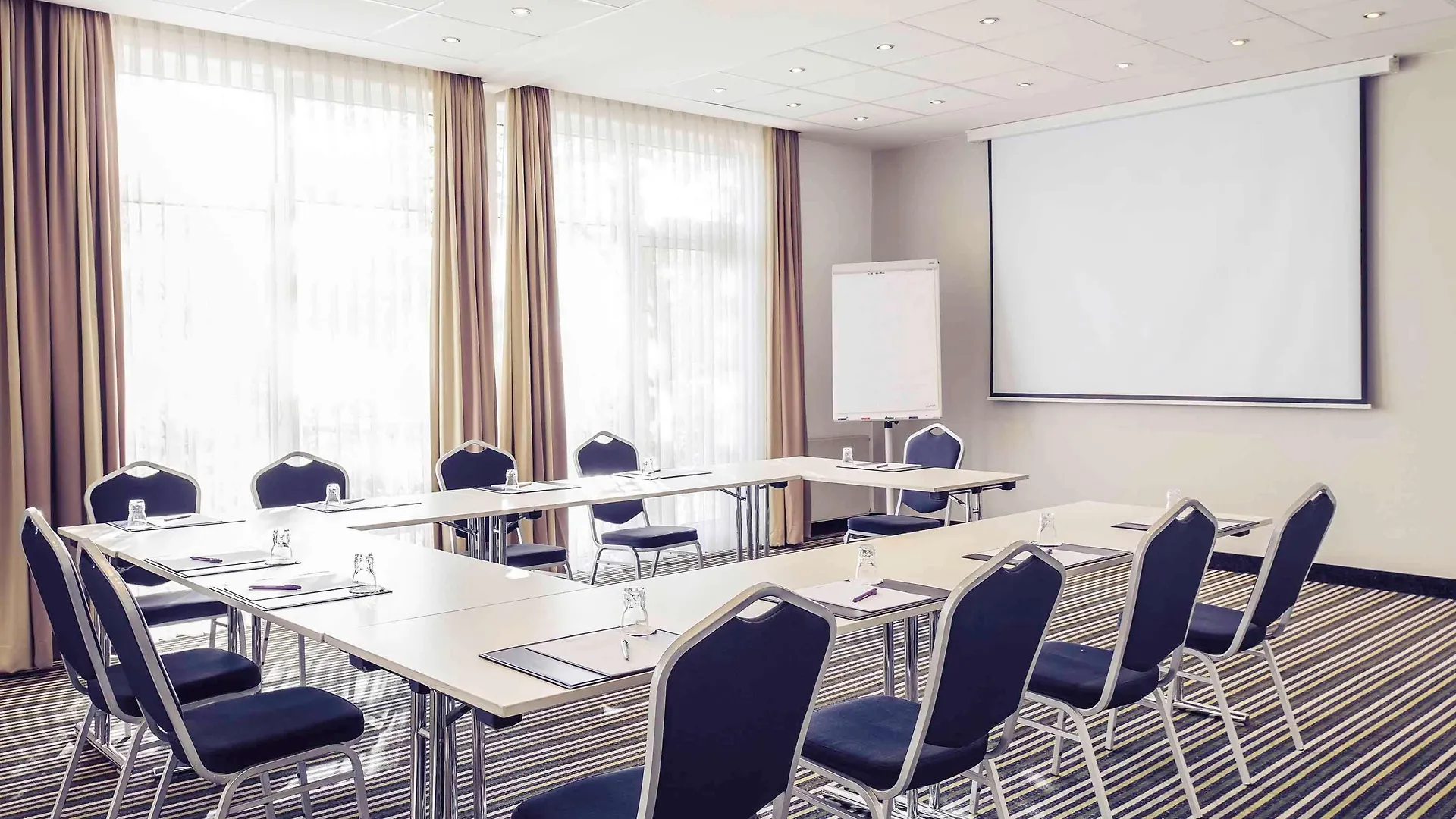 Mercure Hannover Oldenburger Allee Отель